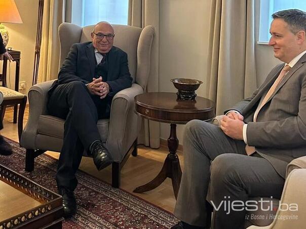 Bećirović sa Peachom: UK saveznik BiH