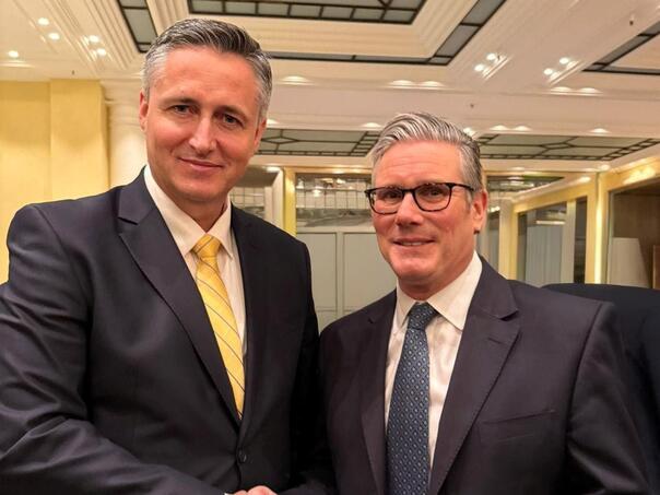 Bećirović sa Starmerom: Naglašena ubrzana integracija BiH u NATO