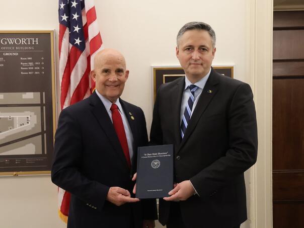 Bećirović upozorio na skandalozne ugovore RS s lobističkim kućama