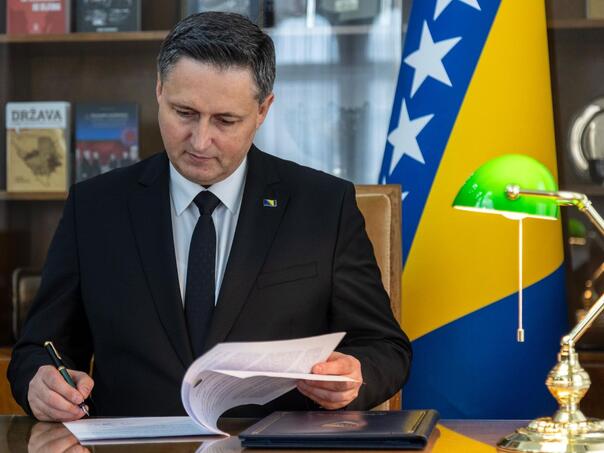 Bećirović uputio saučešće povodom terorističkog napada u Pakistanu