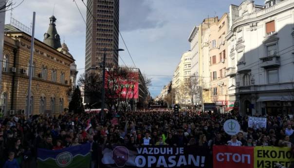 Beograđani protestuju zbog zagađenja vazduha