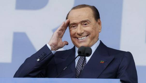 Berlusconi: Pokušaću da budem playmaker u vladi