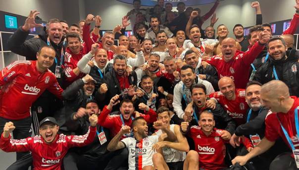 Besiktas srušio Galatu, Pjaniću 90 minuta