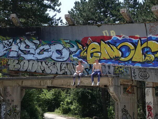 Besplatan ulaz na projekcije filmova "Poljubite budućnost" i "Staza" za Dan grada Sarajeva