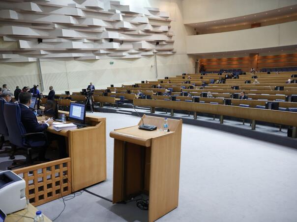 Bez glasova SNSD-a usvojen zakon o zaštiti ličnih podataka