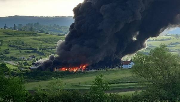 Bez žrtava i povrijeđenih u požaru u Bihaću