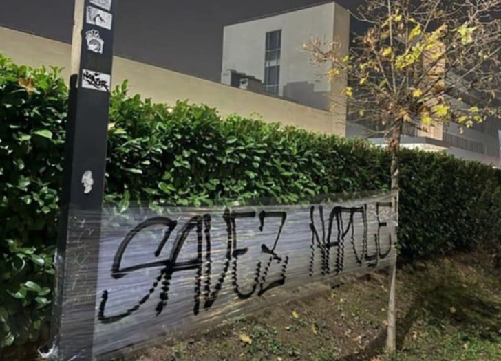 BH Fanaticosi istakli poruke protiv Saveza širom BiH, ostavili grafit i ispred zgrade u Sarajevu