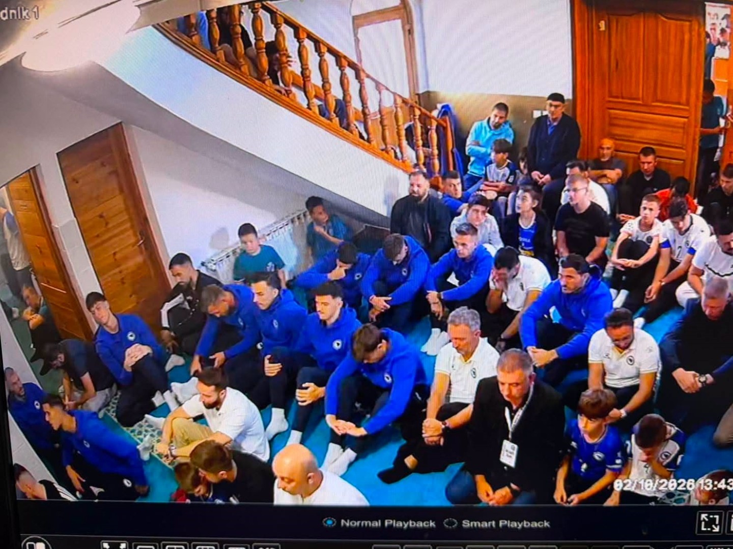 Bh. reprezentativci klanjali džumu, večeras ih čeka teška utakmica