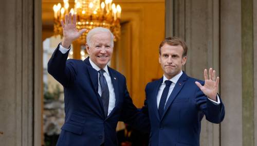 Biden priređuje prvu državnu posjetu otkad je predsjednik, Macron stiže u SAD