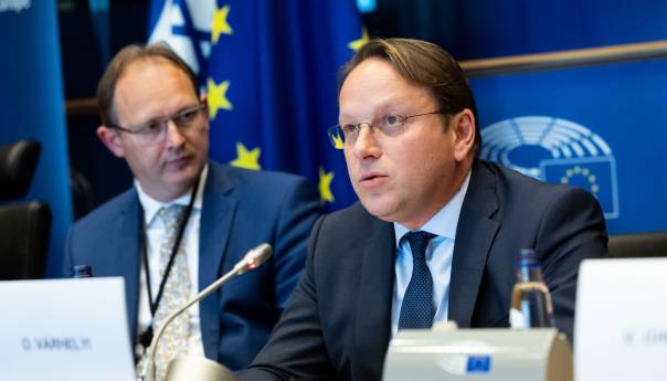BiH mora postati kandidat, Varhelyi je protivnik demokratije