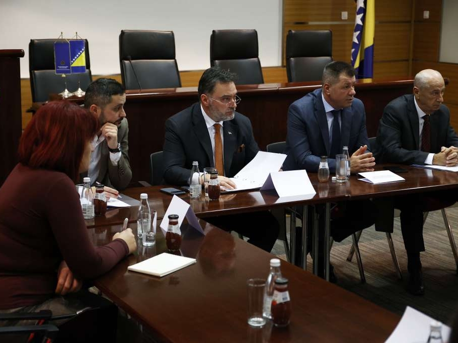 BiH traži rješenja za gužve na granicama, privreda trpi velike štete