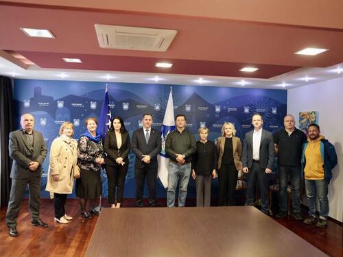 Bihać ulaže u budućnost: Finansirani projekti za djecu, sport i edukaciju