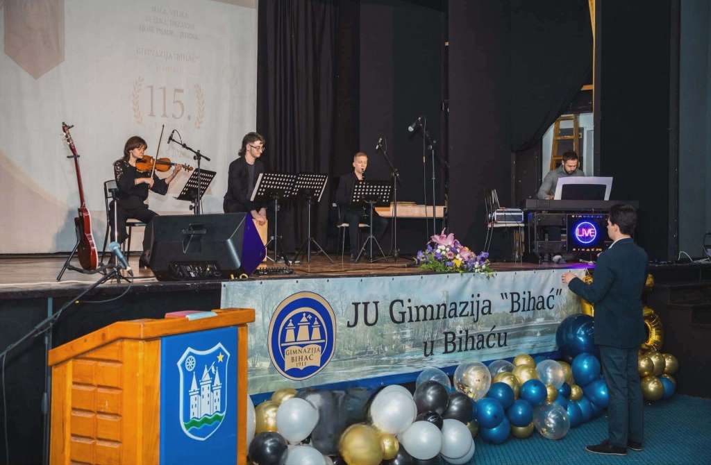 Bihaćka gimnazija obilježila 115 godina tradicije i obrazovanja