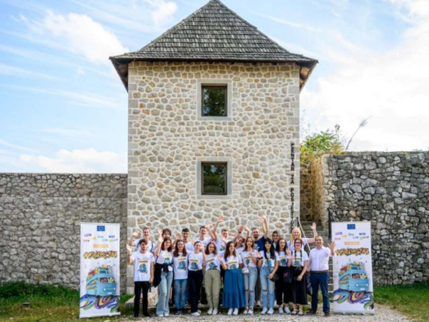 BiHCoolTura: Jedinstveno putovanje mladih Bosnom i Hercegovinom