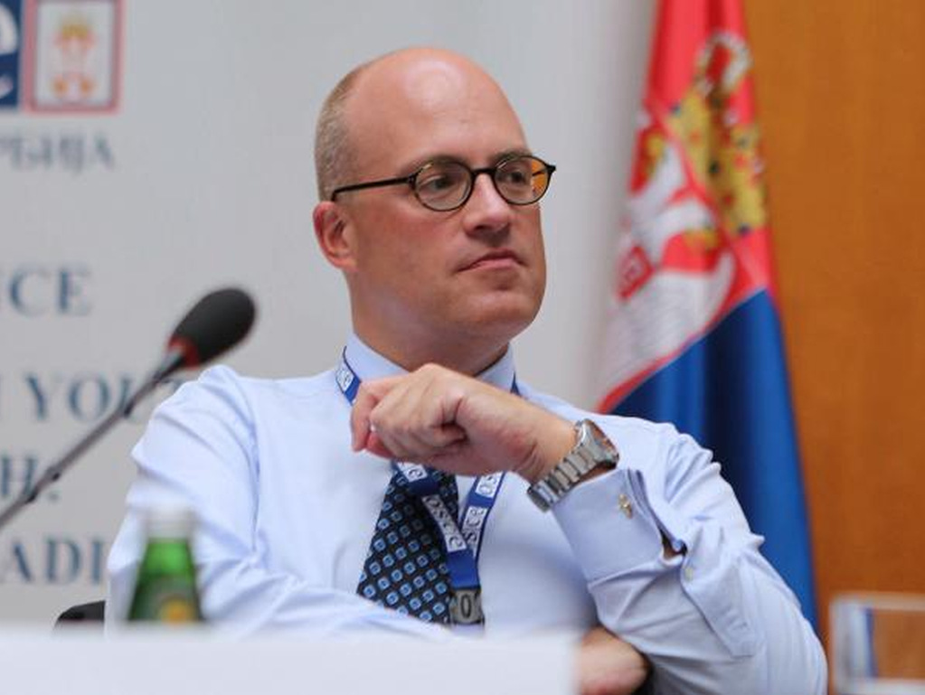 Bivši šef OSCE u BiH lobira za RS: Moore kreira novi Zakon o državnoj imovini