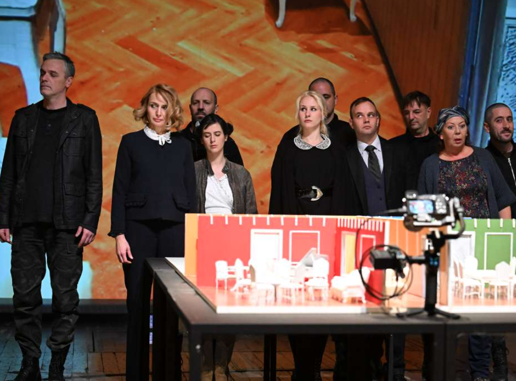 BNP: Premijerno izvedena predstava "Tri sestre"