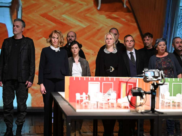 BNP: Premijerno izvedena predstava "Tri sestre"