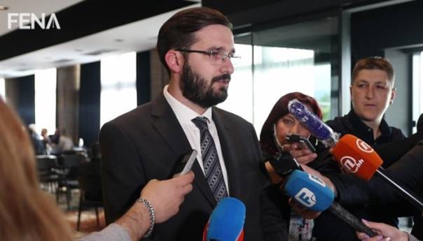 Boban: Opozicione stranke potpisale inicijativu za smjenu Vlade FBiH