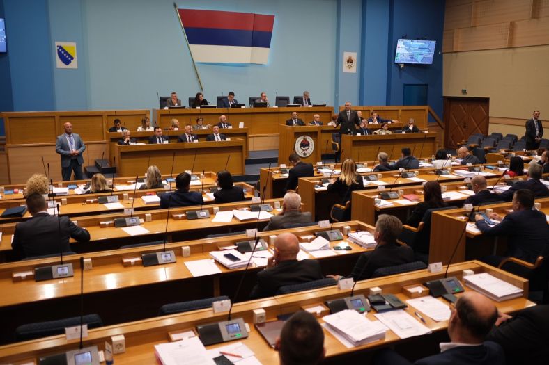 Boračke organizacije RS-a: Da li je Schmidt legalan, Sud BiH ustavan?