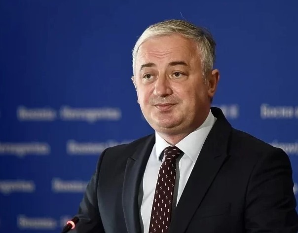 Borenović: Poražavajuće što se pojedini političari i dalje protive promjenama