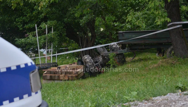 Bosanski Novi: Dječak poginuo u prevrtanju traktora