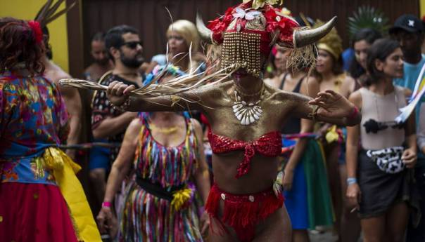 Brazilski karneval obilježen političkim podjelama