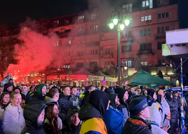 Brčko ponovo uz Zmajeve: Javno praćenje baraža na Trgu mladih