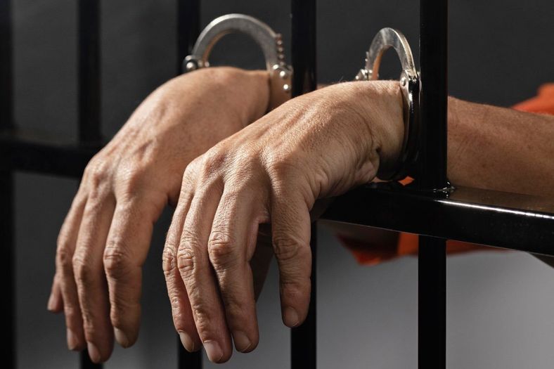 Brčko: Pušten iz zatvora pa odmah uhapšen zbog nasilja u porodici