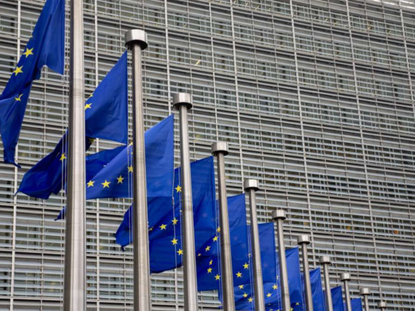 Brisel podržava porez na ekstraprofit velikih kompanija radi ublažavanje posljedica energetske krize