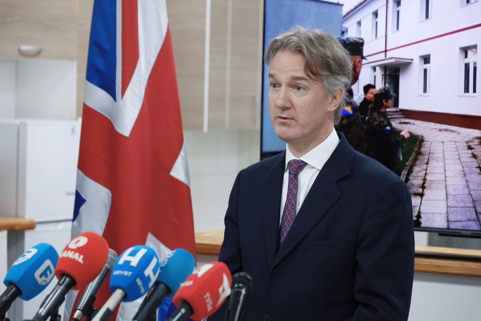 Britanska podrška odluci OHR-a: Sankcije su ciljane i opravdane