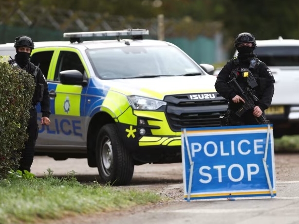 Britanska policija uhapsila dvojicu osumnjičenih nakon incidenta kod vojne baze