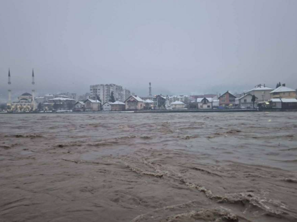 Brojne intervencije zbog posljedica poplava u Goraždu, vodosnabdijevanje prioritet