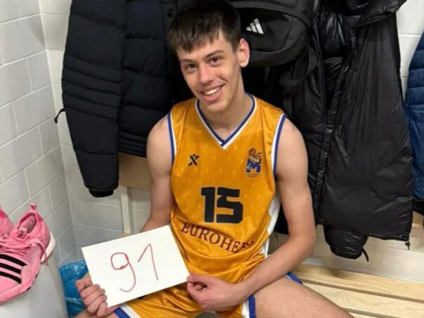 Brutalna dominacija: 91 poen, 27 skokova i 14 blokada hrvatskog košarkaša