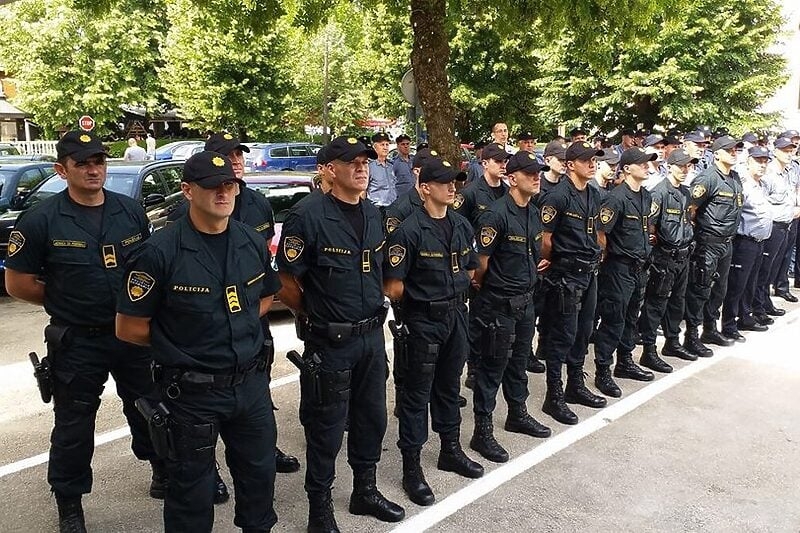 Bura u policiji USK zbog zabrane brade: Sindikat traži preispitivanje odluke