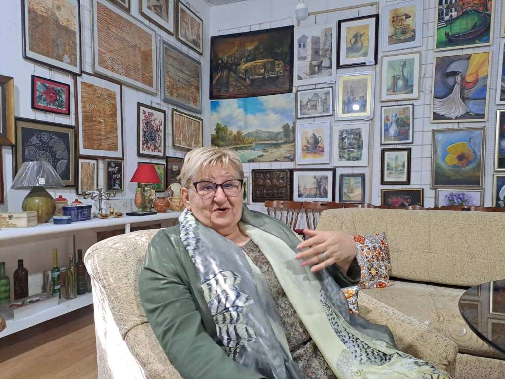 Čari "trećeg doba" na izložbi slika i druženju za Dan starijih osoba