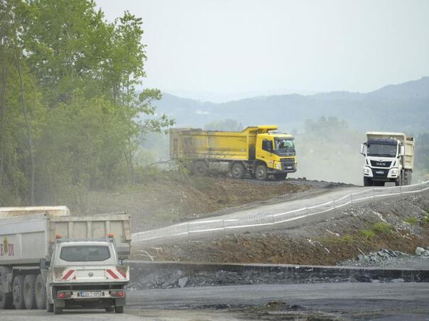 Cengiz zbog dugovanja obustavio radove na Koridoru Vc