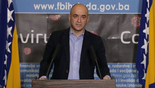 Čerkez i još dvoje iz Ministarstva u samoizolaciji