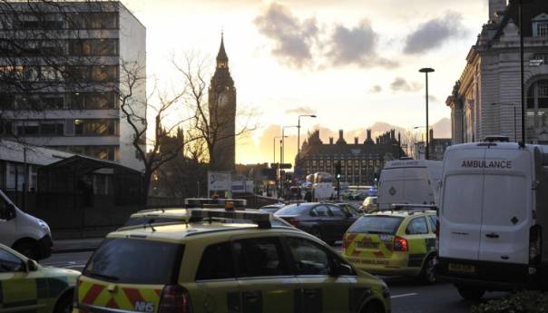 Četiri osobe ranjene u pucnjavi u Londonu