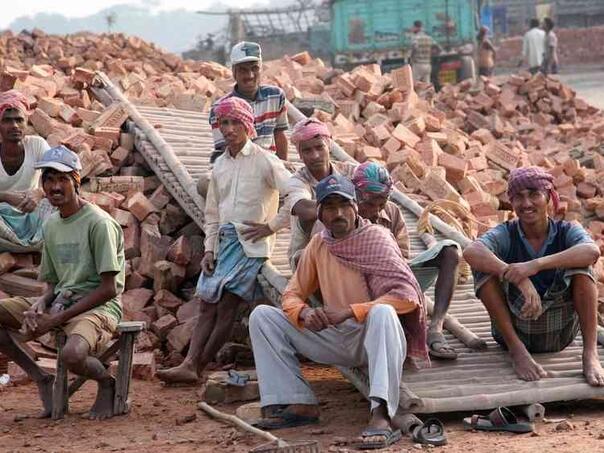 Četrdeset osam indijskih radnika zarobljeno u Tunisu bez hrane i plate