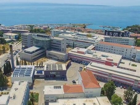 Četvero teško povrijeđenih u požaru kod Omiša i dalje životno ugroženo