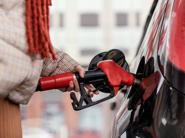 Cijena nafte porasla na 112 dolara po barelu