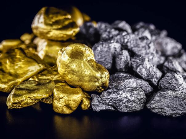 Cijena srebra prvi put premašila 75 dolara po unci