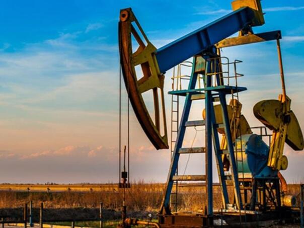 Cijene nafte nastavljaju padati: Zabilježen četvrti mjesečni pad