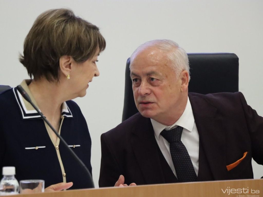 CIK: Potvrđena lista od 11.998 kandidata za čelnike biračkih odbora