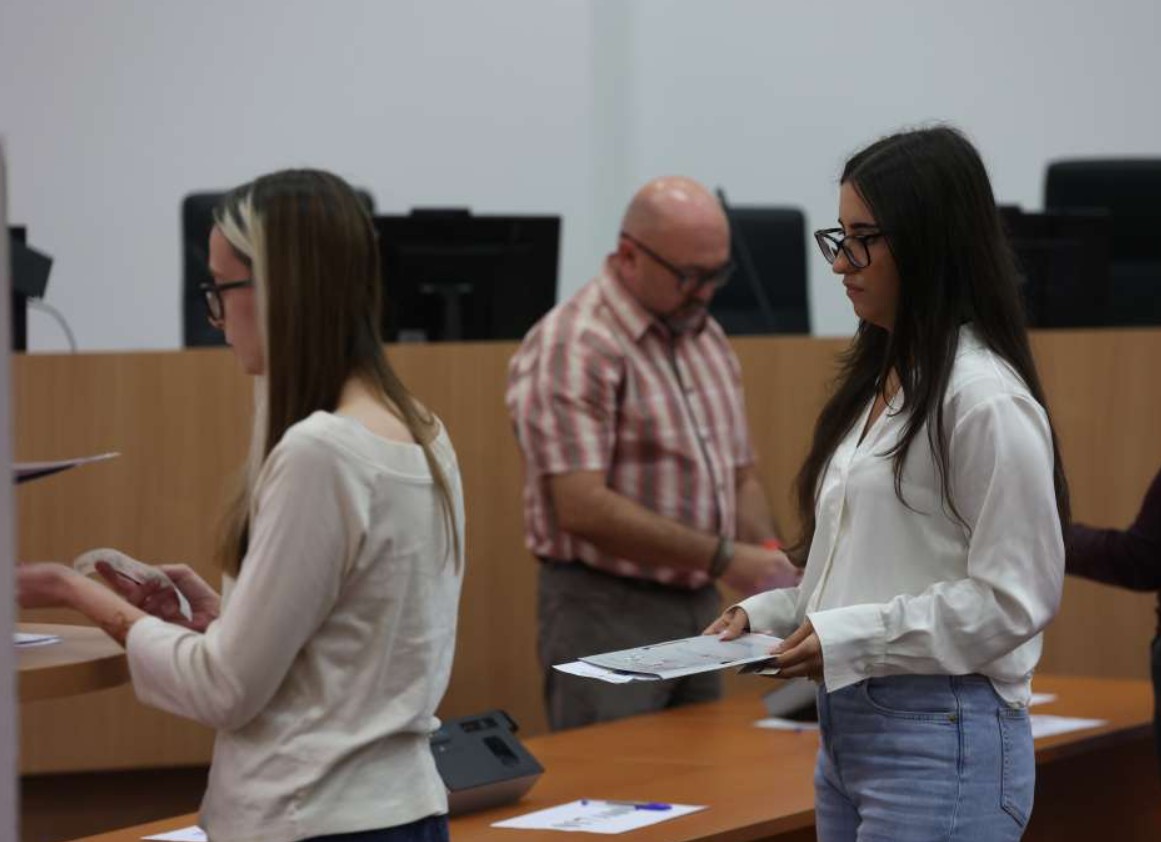 CIK provjerava iskorištene i neiskorištene glasačke listiće na dva biračka mjesta