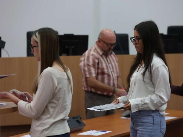 CIK provjerava iskorištene i neiskorištene glasačke listiće na dva biračka mjesta