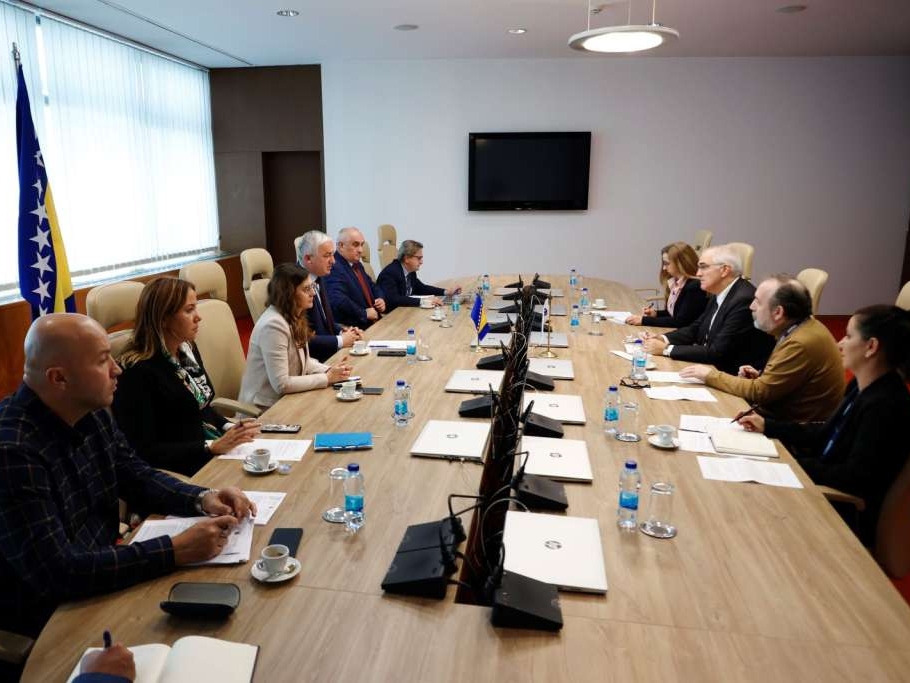 Članovi Komisije za borbu protiv korupcije razgovarali sa šefom Misije OSCE-a u BiH