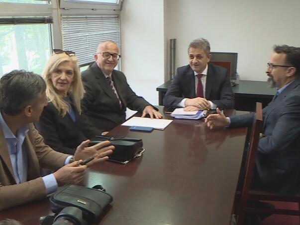 Članovi RIK-a podnijeli ostavke na poziv Vlade RS