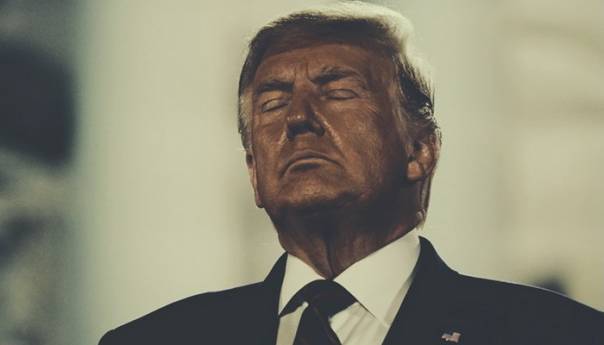 CNN: Raspad Trumpove administracije u sramu i haosu