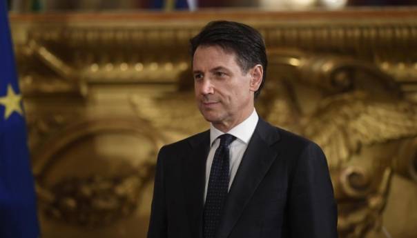 Conte: Italija će vjerovatno produžiti vanredno stanje zbog nove krize